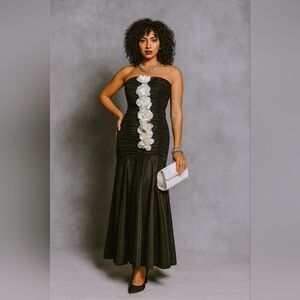 Long black Ruched evening Dress. Adorned With White Roses. Size 8